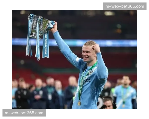 曼城奥赖利传中哈兰德扫射 边路传中效率最大化