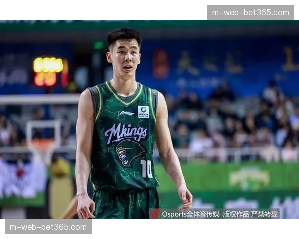 贺希宁真实命中率本土领先 场均20.1分进攻效率超郭昊文